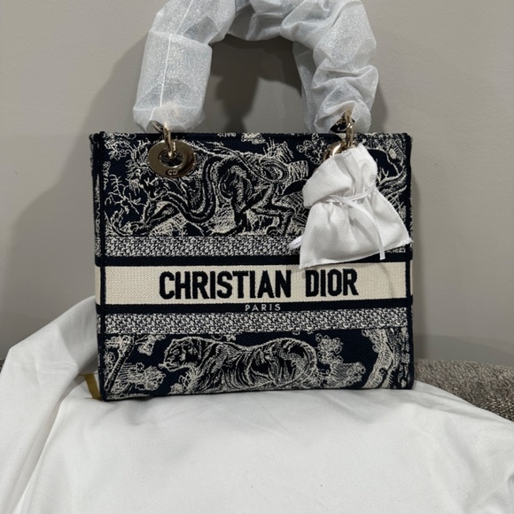 DIOR MEDIUM LADY D-LITE BAG Blue Toile de Jouy Reverse Embroid - Picture 2 of 5